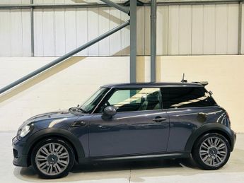 MINI Hatch 1.6 Cooper D Hatchback 3dr Diesel Manual Euro 5 (s/s) (112 ps)