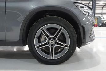 MERCEDES-BENZ GLC 2.0 GLC300e 13.5kWh AMG Line SUV 5dr Petrol Plug-in Hybrid G-Tro