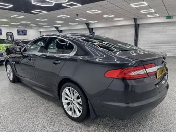 JAGUAR XF 2.2d Sport Saloon 4dr Diesel Auto Euro 5 (s/s) (200 ps)