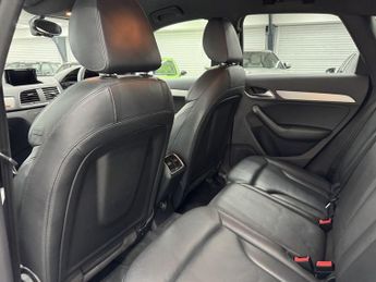 AUDI Q3 2.0 TDI S line Plus SUV 5dr Diesel S Tronic quattro Euro 5 (s/s)