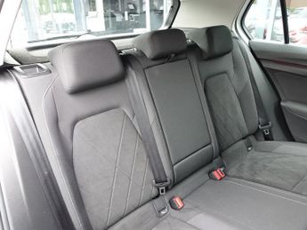 VOLKSWAGEN GOLF 2.0 TDI Style Hatchback 5dr Diesel DSG Euro 6 (s/s) (150 ps)