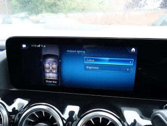 MERCEDES-BENZ EQA EQA 250 66.5kWh AMG Line (Premium) SUV 5dr Electric Auto (190 ps