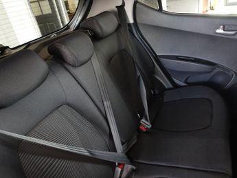 HYUNDAI I10 1.2 Premium Hatchback 5dr Petrol Auto Euro 6 (87 ps)
