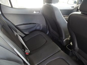 HYUNDAI I10 1.2 Premium Hatchback 5dr Petrol Auto Euro 6 (87 ps)