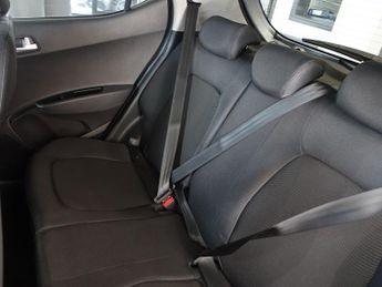 HYUNDAI I10 1.2 Premium Hatchback 5dr Petrol Auto Euro 6 (87 ps)
