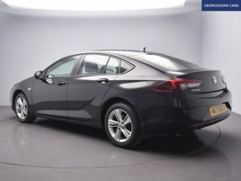 VAUXHALL INSIGNIA 1.5 Turbo D SE Nav Grand Sport 5dr Diesel Auto Euro 6 (s/s) (122