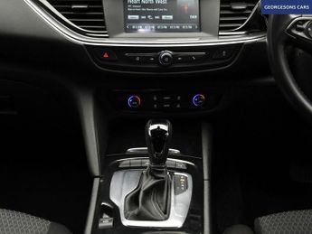 VAUXHALL INSIGNIA 1.5 Turbo D SE Nav Grand Sport 5dr Diesel Auto Euro 6 (s/s) (122