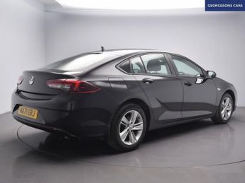 VAUXHALL INSIGNIA 1.5 Turbo D SE Nav Grand Sport 5dr Diesel Auto Euro 6 (s/s) (122