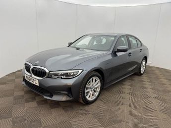 BMW 330 2.0 330e 12kWh SE Pro Saloon 4dr Petrol Plug-in Hybrid Auto Euro