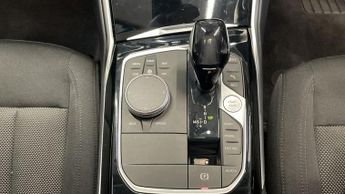 BMW 3 SERIES 2.0 330e 12kWh SE Pro Saloon 4dr Petrol Plug-in Hybrid Auto Euro