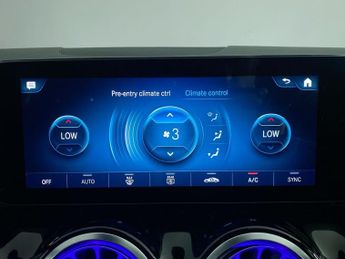 MERCEDES-BENZ EQA EQA 250 66.5kWh AMG Line (Premium) SUV 5dr Electric Auto (190 ps
