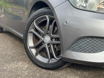 MERCEDES-BENZ A-CLASS 1.5 A180 CDI Sport Hatchback 5dr Diesel 7G-DCT Euro 5 (s/s) (109
