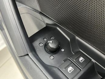 AUDI A3 1.5 TFSI 35 Technik Sportback 5dr Petrol Manual Euro 6 (s/s) (15