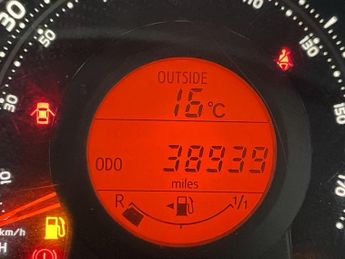 TOYOTA AYGO 1.0 VVT-i x-trend Hatchback 5dr Petrol Manual Euro 6 (71 ps) - A