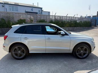 AUDI Q5 2.0 TDI S line Plus SUV 5dr Diesel S Tronic quattro-2 FORMER KEE