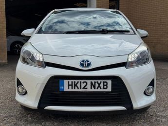TOYOTA YARIS 1.5 VVT-h T4 Hatchback 5dr Petrol Hybrid CVT Euro 5 (101 ps)