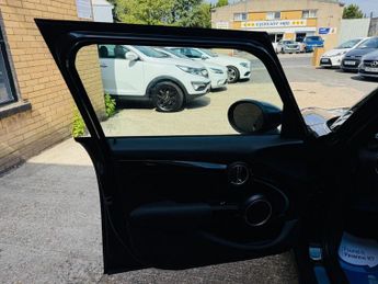 MINI HATCH 2.0 Cooper S Exclusive Hatchback 5dr Petrol Steptronic Euro 6 (s