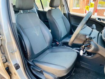 VAUXHALL CORSA 1.4i 16v Design Hatchback 5dr Petrol Automatic (a/c) (158 g/km, 
