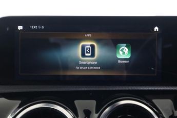 MERCEDES-BENZ CLA 2.0 CLA220 AMG Line Coupe 7G-DCT Euro 6 (s/s) 4dr