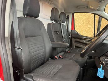 FORD TRANSIT CUSTOM 2.0 280 EcoBlue Limited Panel Van 5dr Diesel Auto L1 H1 Euro 6 (