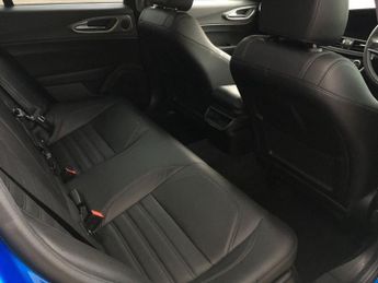 ALFA ROMEO GIULIA 2.0 TB VELOCE 4d 280 BHP