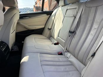 BMW 5 SERIES 2.0 520d M Sport Saloon 4dr Diesel Auto Euro 6 (s/s) (190 ps)