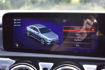 MERCEDES-BENZ A-CLASS 1.3 A180 AMG Line Edition (Executive) Saloon 4dr Petrol 7G-DCT E