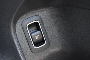 MERCEDES-BENZ A-CLASS 1.3 A180 AMG Line Edition (Executive) Saloon 4dr Petrol 7G-DCT E