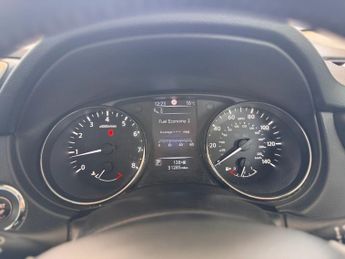 NISSAN QASHQAI 1.2 DIG-T Tekna SUV 5dr Petrol XTRON 2WD Euro 6 (s/s) (115 ps)