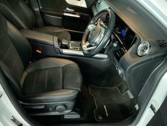 MERCEDES-BENZ EQA EQA 350 66.5kWh AMG Line SUV 5dr Electric Auto 4MATIC (292 ps)