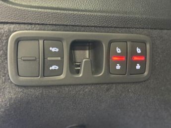 AUDI SQ7 4.0 TFSI V8 Black Edition SUV 5dr Petrol Tiptronic quattro Euro 