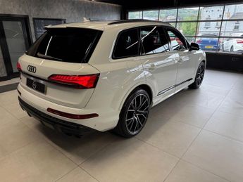 AUDI SQ7 4.0 TFSI V8 Black Edition SUV 5dr Petrol Tiptronic quattro Euro 