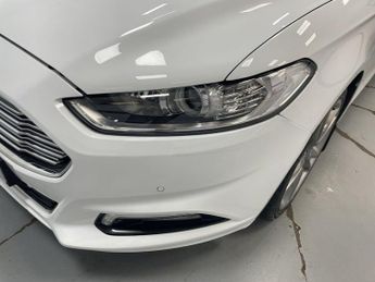 FORD MONDEO 2.0 TDCi Titanium Hatchback 5dr Diesel Manual Euro 6 (s/s) (150 