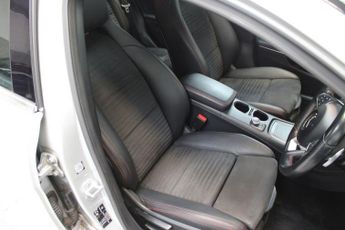 MERCEDES-BENZ A-CLASS 2.1 A220d AMG Line (Premium) Hatchback 5dr Diesel 7G-DCT 4MATIC 