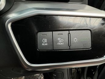 AUDI A6 SALOON 2.0 TDI 40 S line Saloon 4dr Diesel S Tronic Euro 6 (s/s) (204 p