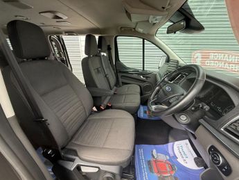 FORD TOURNEO CUSTOM 2.0 320 EcoBlue Titanium Minibus Double Cab 5dr Diesel Auto L2 E