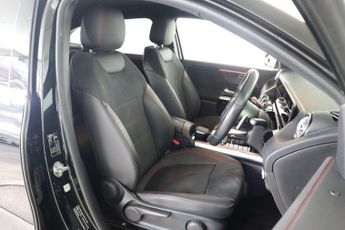 MERCEDES-BENZ GLA 1.3 GLA200 AMG Line (Premium) 7G-DCT Euro 6 (s/s) 5dr