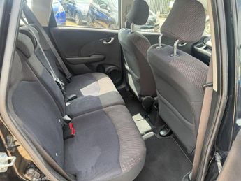 HONDA JAZZ 1.4 i-VTEC ES Hatchback 5dr Petrol CVT Euro 5 (99 ps)