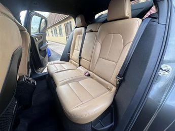 VOLVO XC40 2.0 T4 Inscription SUV 5dr Petrol Auto AWD Euro 6 (s/s) (190 ps)
