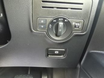 MERCEDES-BENZ VITO 2.0 114 CDI Progressive Panel Van 5dr Diesel G-Tronic RWD L1 Eur