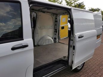 MERCEDES-BENZ VITO 2.0 114 CDI Progressive Panel Van 5dr Diesel G-Tronic RWD L1 Eur