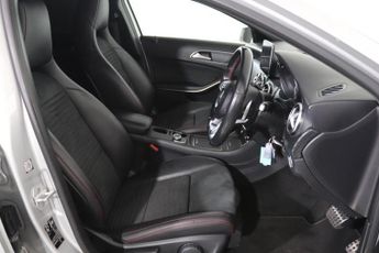 MERCEDES-BENZ A-CLASS 2.1 A220d AMG Line (Executive) Hatchback 5dr Diesel 7G-DCT Euro 