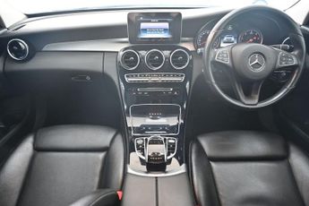 MERCEDES-BENZ C-CLASS 2.1 C220d SE Executive Edition Saloon 4dr Diesel G-Tronic+ Euro 