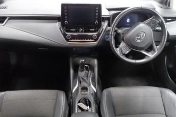 TOYOTA COROLLA 1.8 VVT-h GPF Design Touring Sports 5dr Petrol Hybrid CVT Euro 6