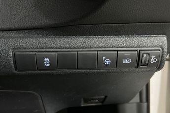 TOYOTA COROLLA 1.8 VVT-h GPF Design Touring Sports 5dr Petrol Hybrid CVT Euro 6