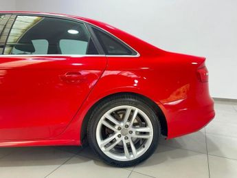 AUDI A4 2.0 TDI S line Saloon 4dr Diesel Multitronic Euro 5 (s/s) (150 p