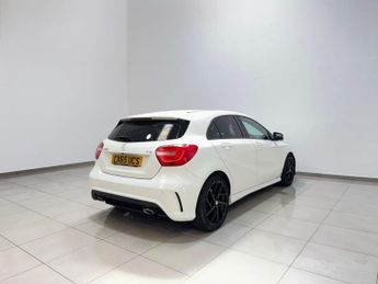 MERCEDES-BENZ A-CLASS 2.1 A220 CDI AMG Night Edition Hatchback 5dr Diesel 7G-DCT Euro 