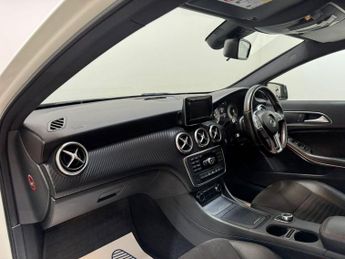 MERCEDES-BENZ A-CLASS 2.1 A220 CDI AMG Night Edition Hatchback 5dr Diesel 7G-DCT Euro 