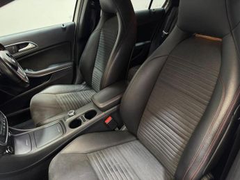 MERCEDES-BENZ A-CLASS 2.1 A220 CDI AMG Night Edition Hatchback 5dr Diesel 7G-DCT Euro 