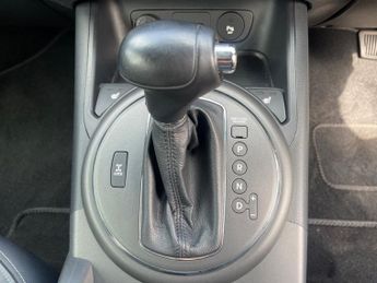 KIA SPORTAGE 2.0 CRDi KX-3 SUV 5dr Diesel Auto AWD Euro 5 (134 bhp)